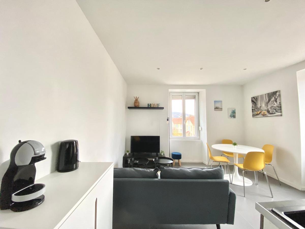 Magnifique T2 40M2 Lumineux, Moderne Et Renove Avec Fibre Apartman Belfort Kültér fotó